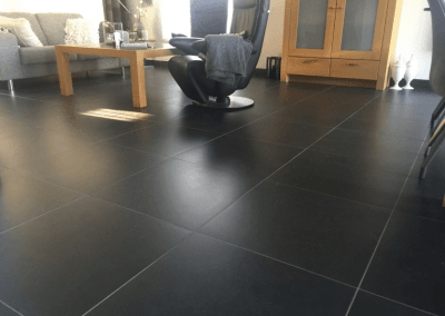 Tegelvloer grondig laten schoonmaken